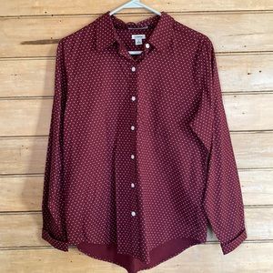 LLBEAN woman’s small button down shirt maroon heart motif
